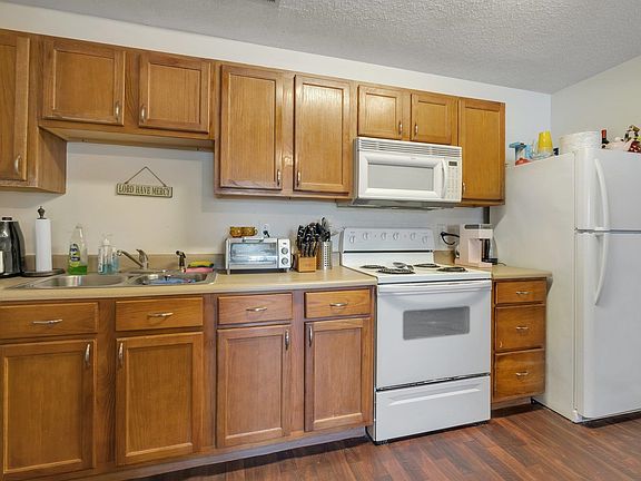 5th image of 3000 S Adams St #822
