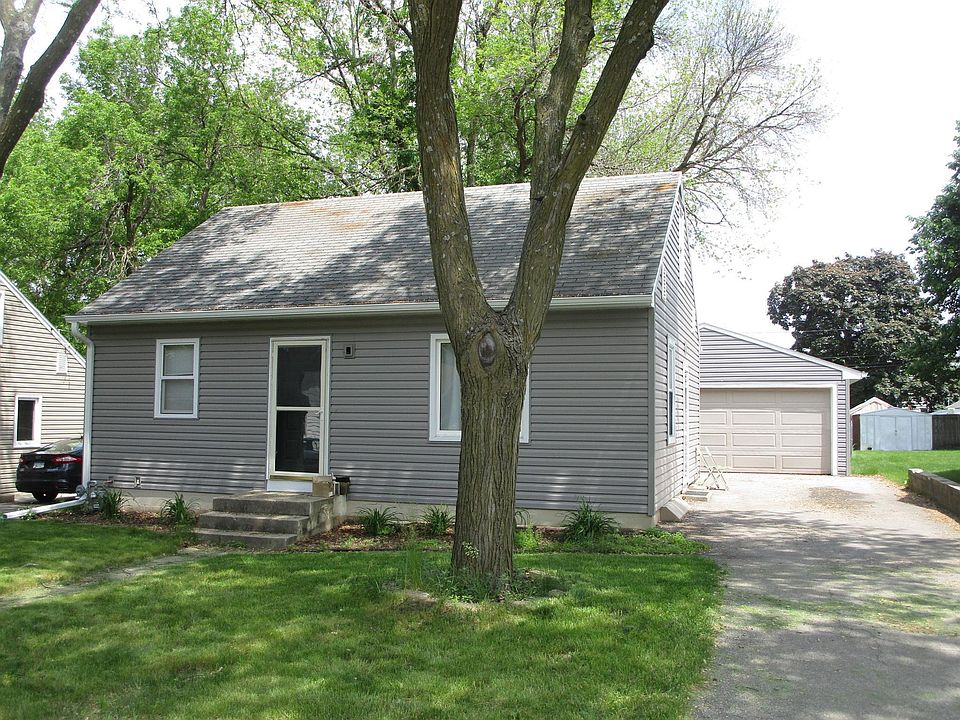 Cape Cod, close to St. Mary's, big detached garage.