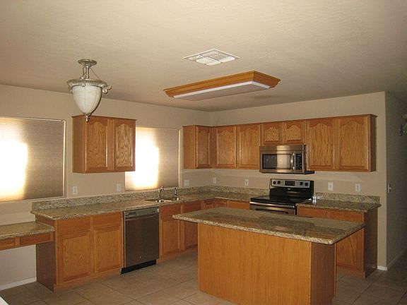 4th image of 19025 E Karsten Dr