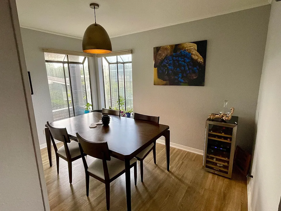 1510 W North Loop Blvd #324