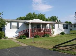 117 Dovefield Dr, Lancaster, PA 17603