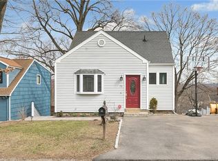 71 New St, Shelton, CT 06484