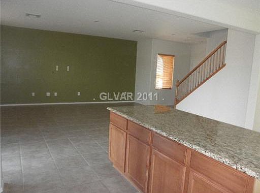 3rd image of 10810 La Florentina Ave