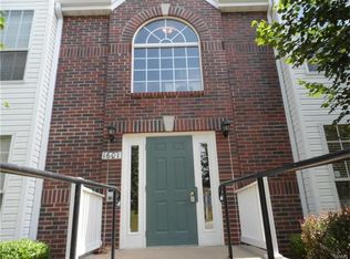 1601 Forest Springs Ln APT B, Ballwin, MO 63021