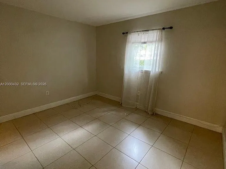 8601 SW 68th Ct #4 — Photo 12