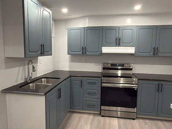 4th image of 1373 Clearbrook Dr