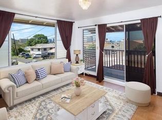 558 Mapu Ln, Honolulu, HI 96817