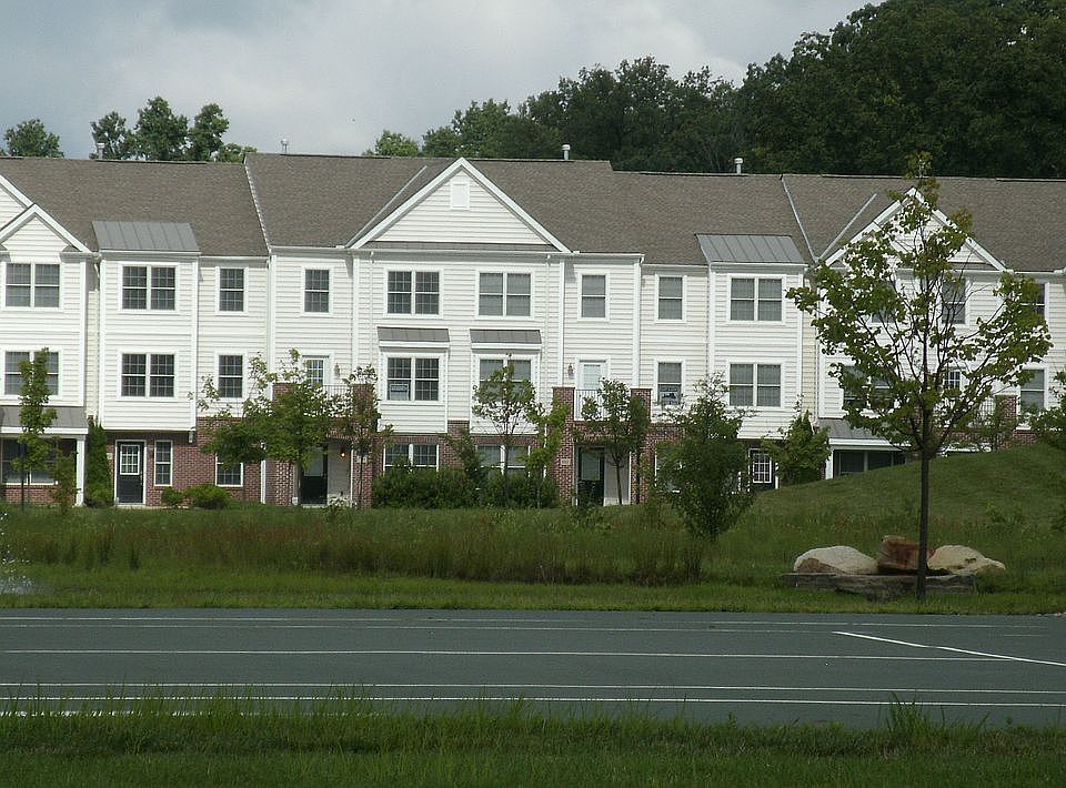 2nd image of 5949 Eden Valley Dr