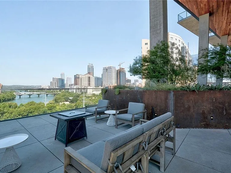 70 Rainey St #1409 — Photo 31