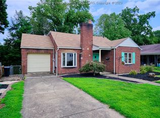 3016 Ridgeview Dr, South Charleston, WV 25303