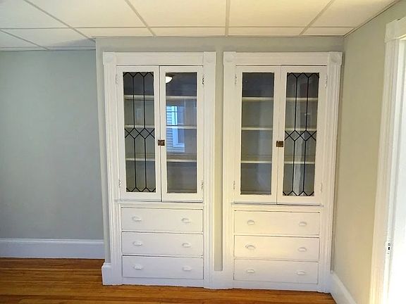 4th image of 72 Park Ave APT 12