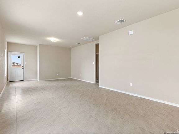 3rd image of 119 Porcupine Lane