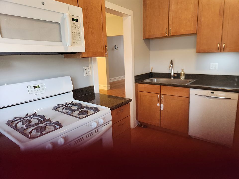 2nd image of 203 Washington Blvd