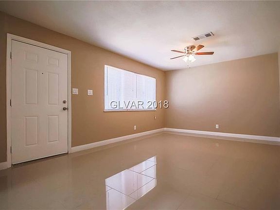 5th image of 1061 W Bartlett Ave