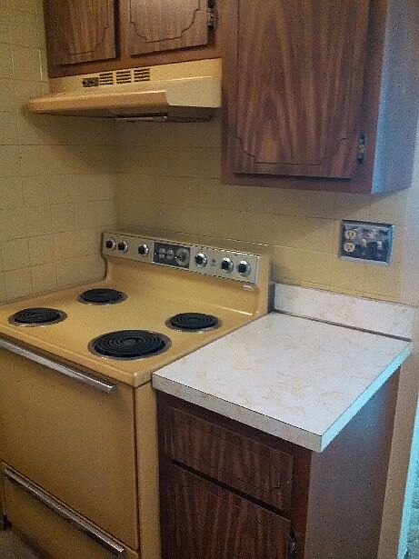 1st image of 32702 Harper Ave