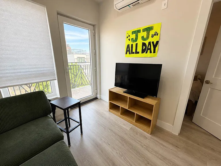 952 Bedford Ave #5B — Photo 4