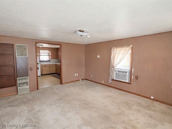 3rd image of 205 NW 5th St