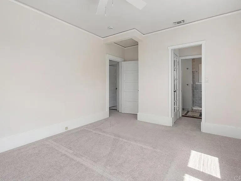 1654 Camino Del Mar #UPPER — Photo 31