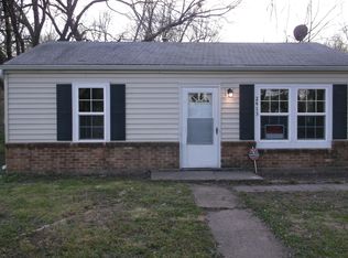 2413 SW Winterwood Ln, Topeka, KS 66614