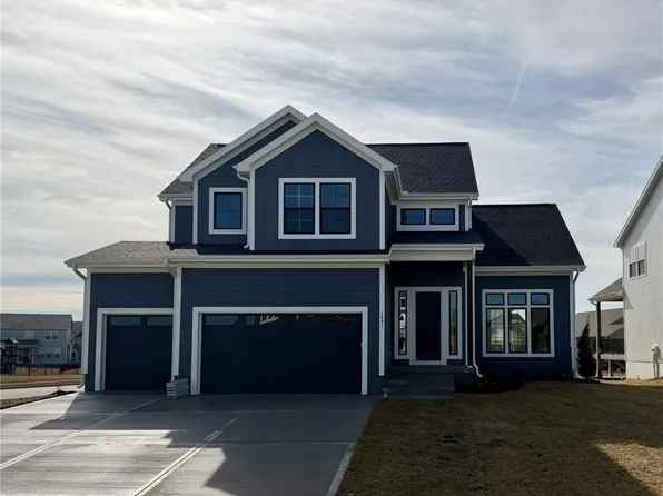 1601 SW Arbor Park Dr, Lees Summit, MO 64082