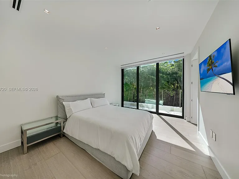 420 N Hibiscus Dr — Photo 25