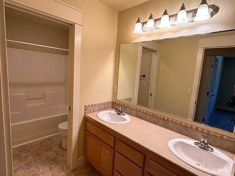 2115 S Dorothy Ave — Photo 26
