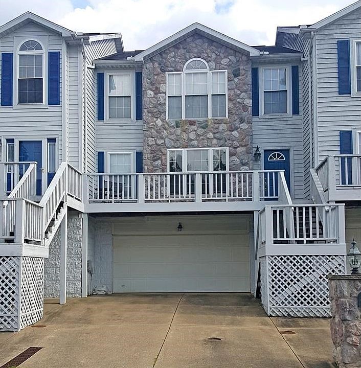 1st image of 126 Woodridge Dr