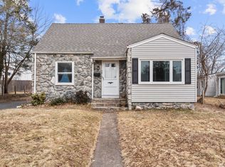 48 Grafton Rd, Hamden, CT 06517