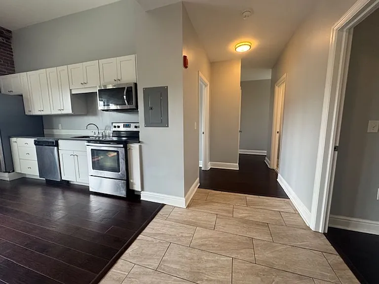 5721-5727 Elwood Street — Photo 12