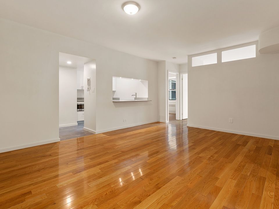 1st image of 300 E 46th St #17D1