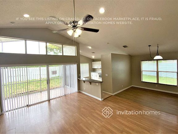4th image of 1369 Fairfax Cir E