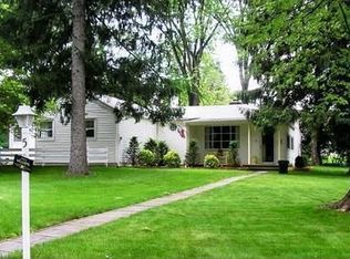 5 Berkshire Rd, Park Ridge, NJ 07656