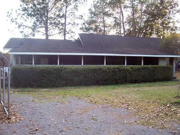 104 General Washington Blvd, Bonneau, SC 29431