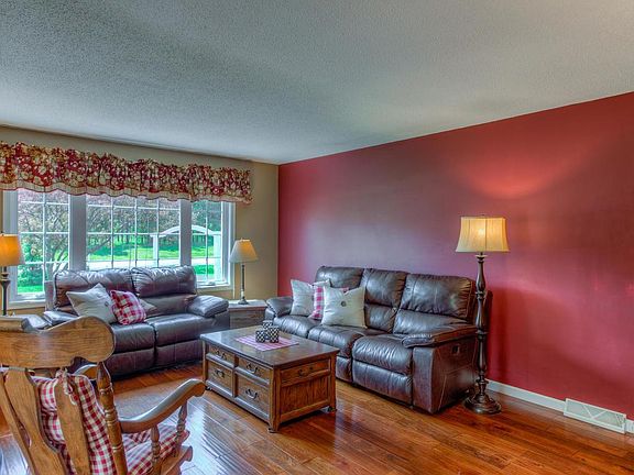 4th image of 15813 Nowthen Blvd NW