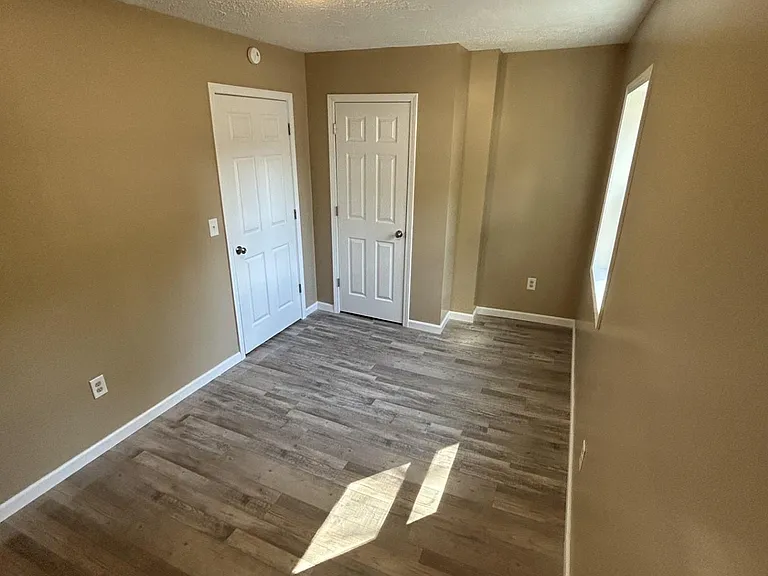 1528 Lynn Garden Dr #7 — Photo 5
