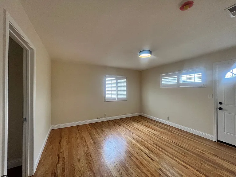 8096 Juniper Ave — Photo 11