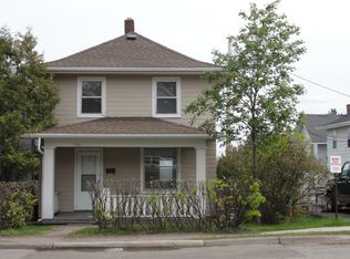 908 E 9th St, Duluth, MN 55805