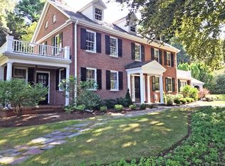 38 Maugus Ave, Wellesley, MA 02481