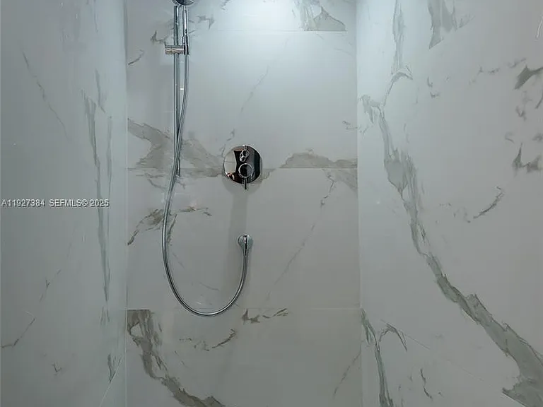 6423 Collins Ave #304 — Photo 9