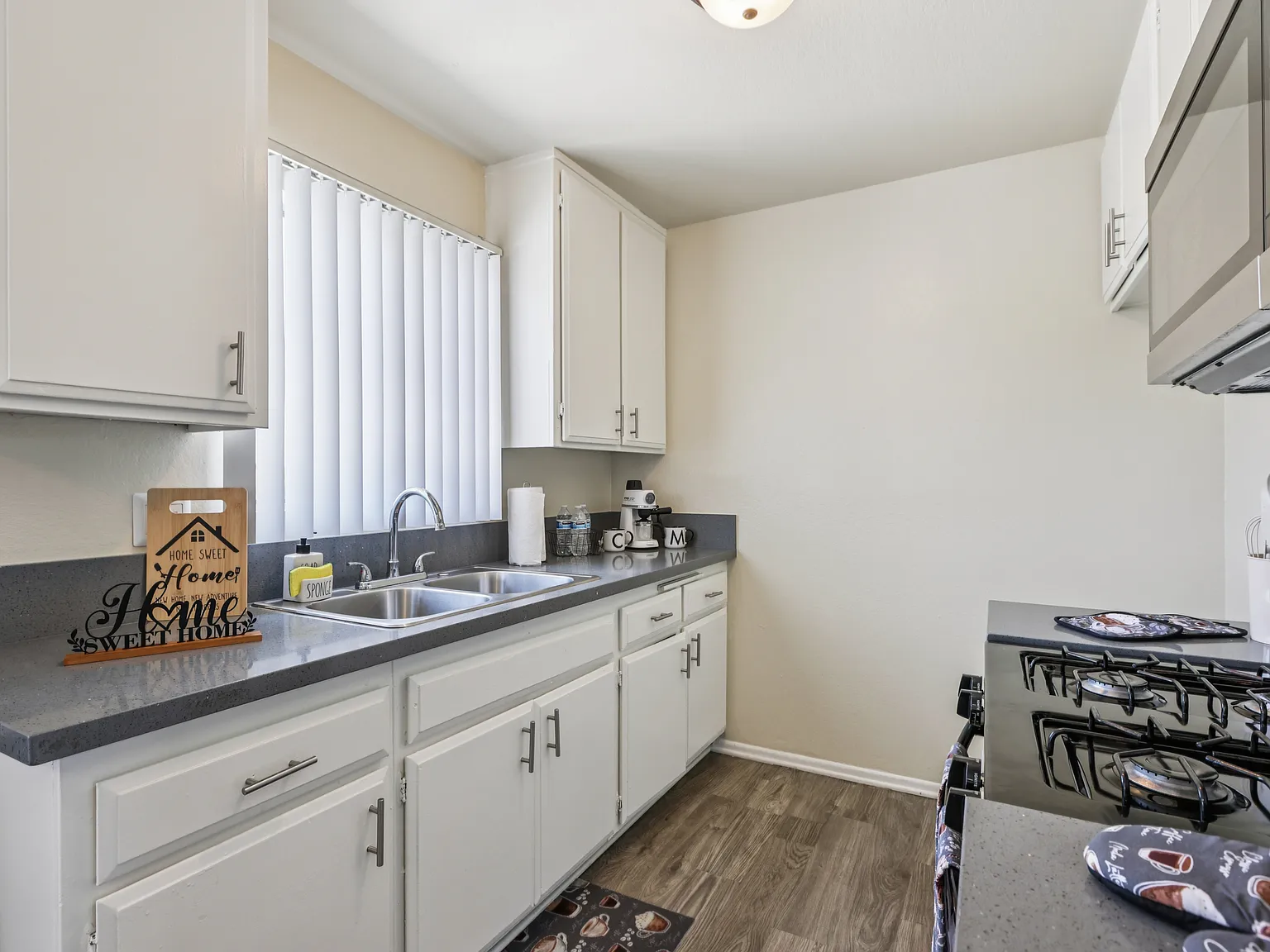 Casa Moreno Apartments — Photo 4