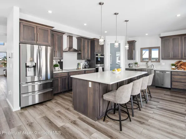 1004 E 17th St, Rifle, CO 81650