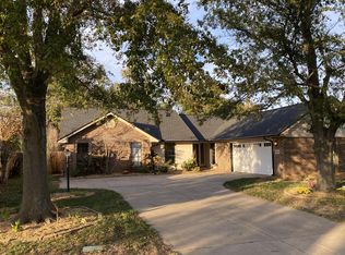 1301 Newbury Dr, Norman, OK 73071