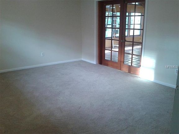 5th image of 102 Western Frk