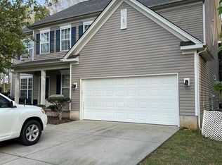 8212 Four Sisters Ln, Charlotte, NC 28215