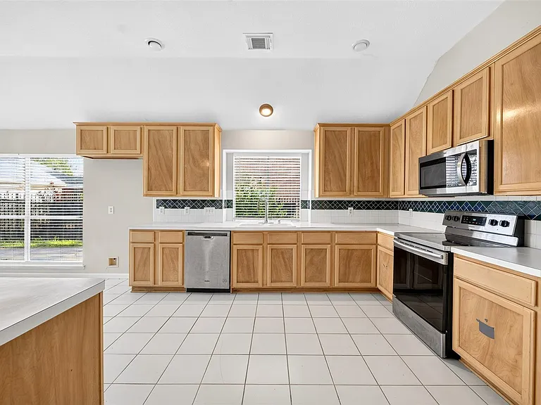 5814 Eldridge Glen Dr — Photo 9