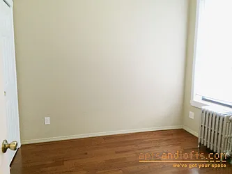 Rented by aptsandlofts.com