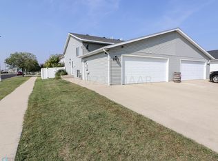 2947 Wheatland Dr S, Fargo, ND 58103