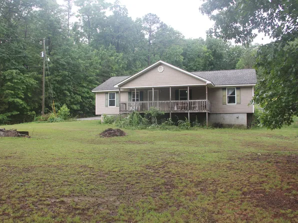 48 Comet Ln, Tunnel Hill, GA 30755