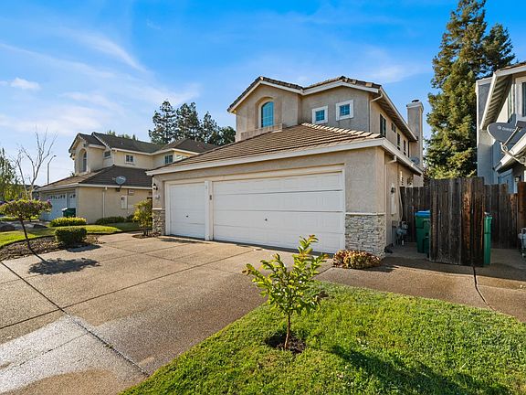 3rd image of 2751 Tejon St