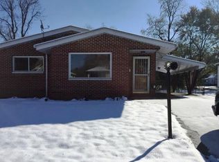 704 N 84th St, East Saint Louis, IL 62203